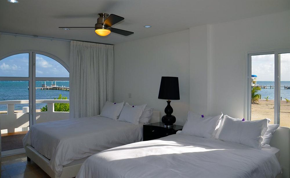 Sands Villas San Pedro  Exterior photo